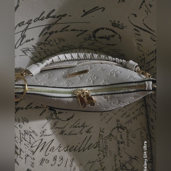 Adrienne Vittadini Taupe Marseille Embossed Hobo New With Twilly Charm - Picture 4 of 15